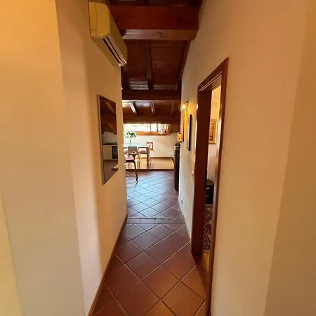 Сasa de vacaciones La Mansarda Di Milly Castelletto Di Brenzone